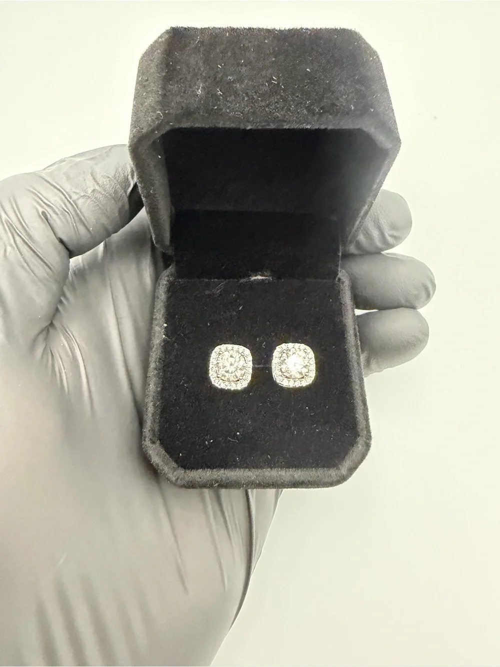 1.00 Ct Round Cut D VVS1 Lab Grown Diamond Stud Earrings In 925 Sterling Silver